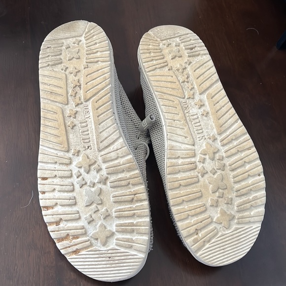 HeyDude Shoes - Picture 3 of 4